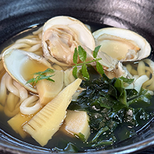蛤と若竹煮のうどん